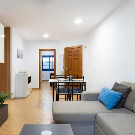 Lava Apartment.terrace And Swimmingpool 아파트