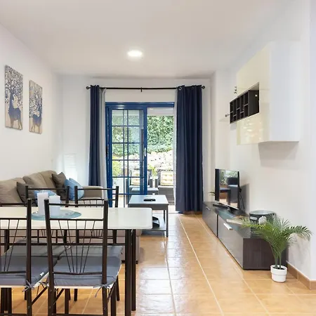 아파트 Lava Apartment.terrace And Swimmingpool *